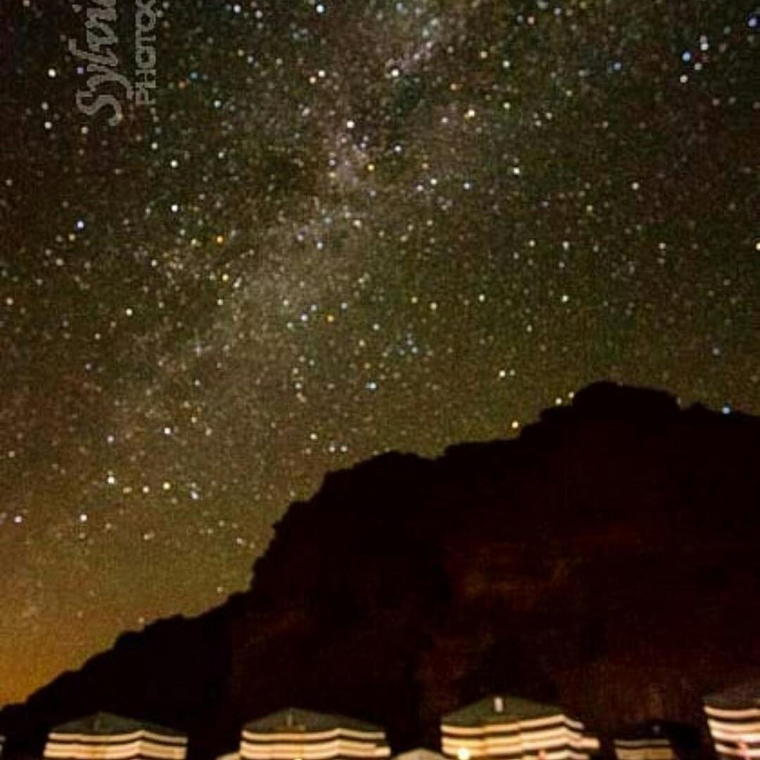 Rainbow Camp Hotel Wadi Rum Buitenkant foto