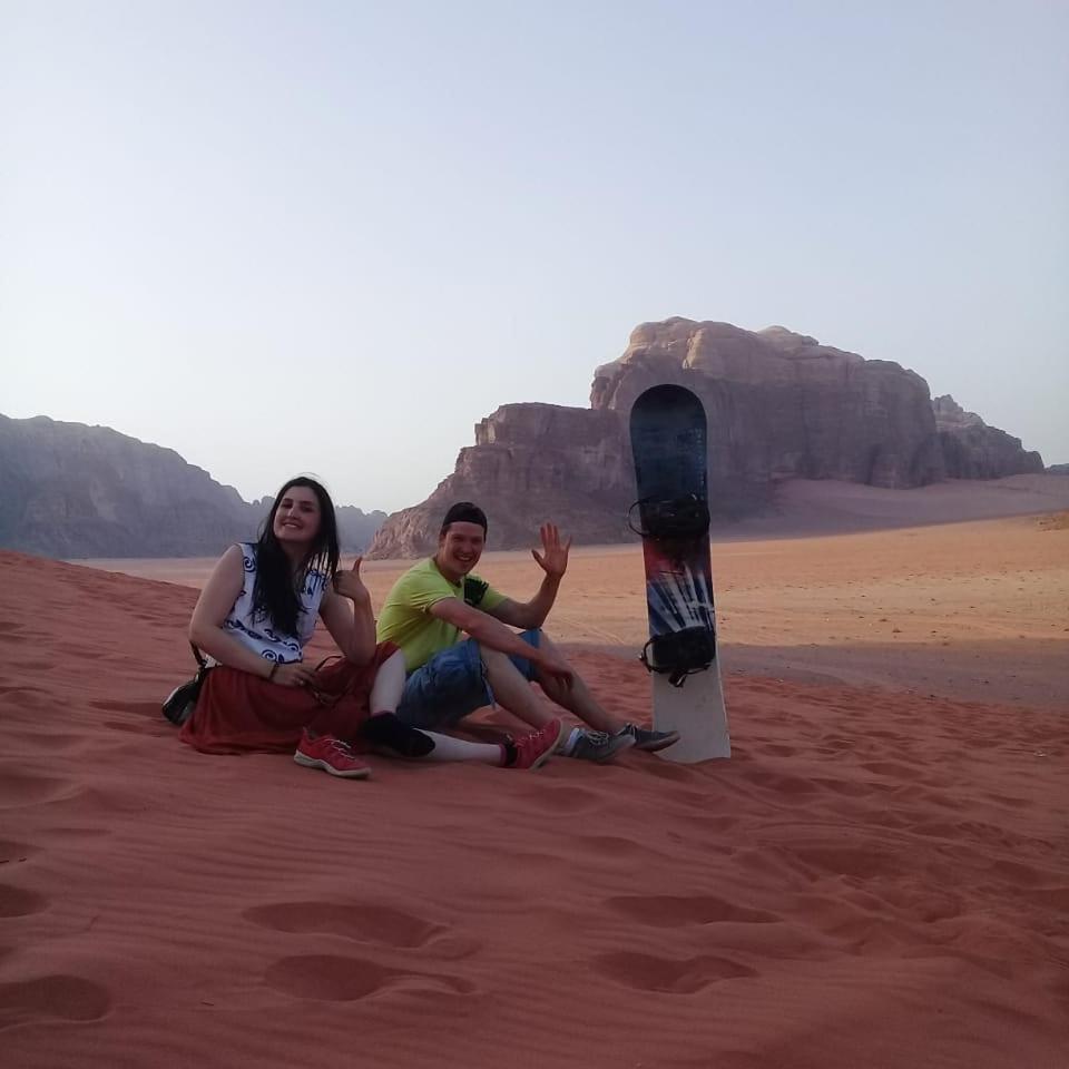 Rainbow Camp Hotel Wadi Rum Buitenkant foto