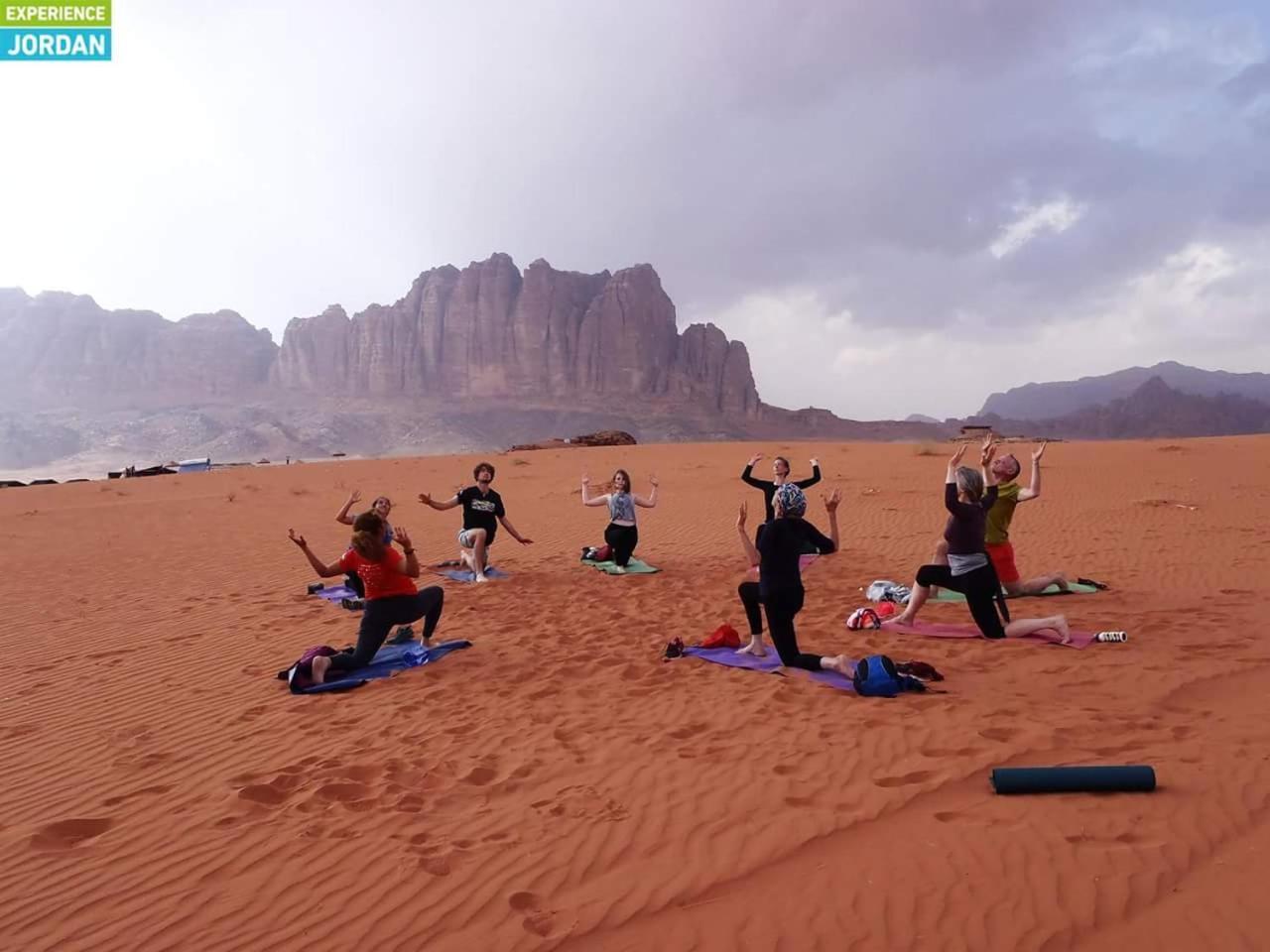 Rainbow Camp Hotel Wadi Rum Buitenkant foto